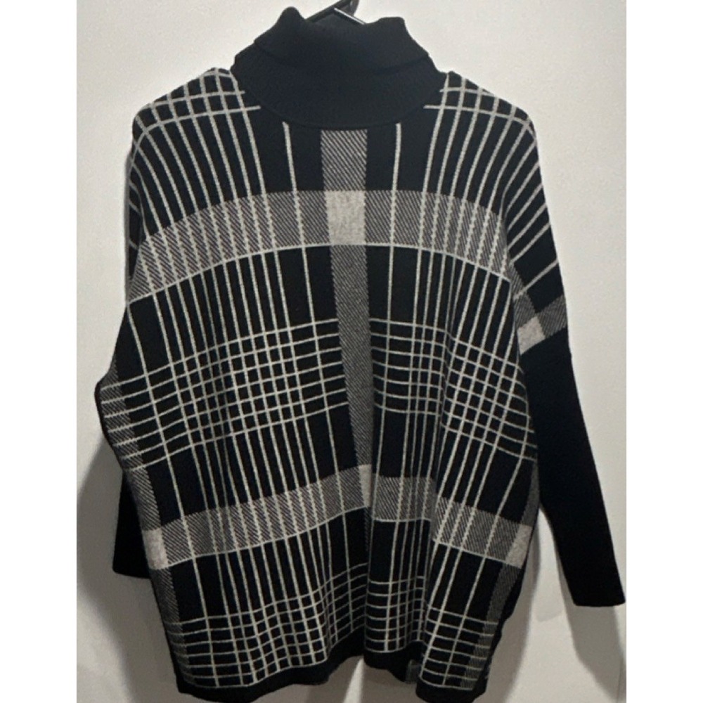 Joseph A. Women's Plaid Turtleneck Pullover Sweater Black Gray White Size M